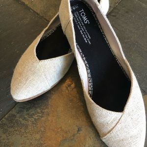 TOMS Jutti Natural Burlap flats Sz 9.5